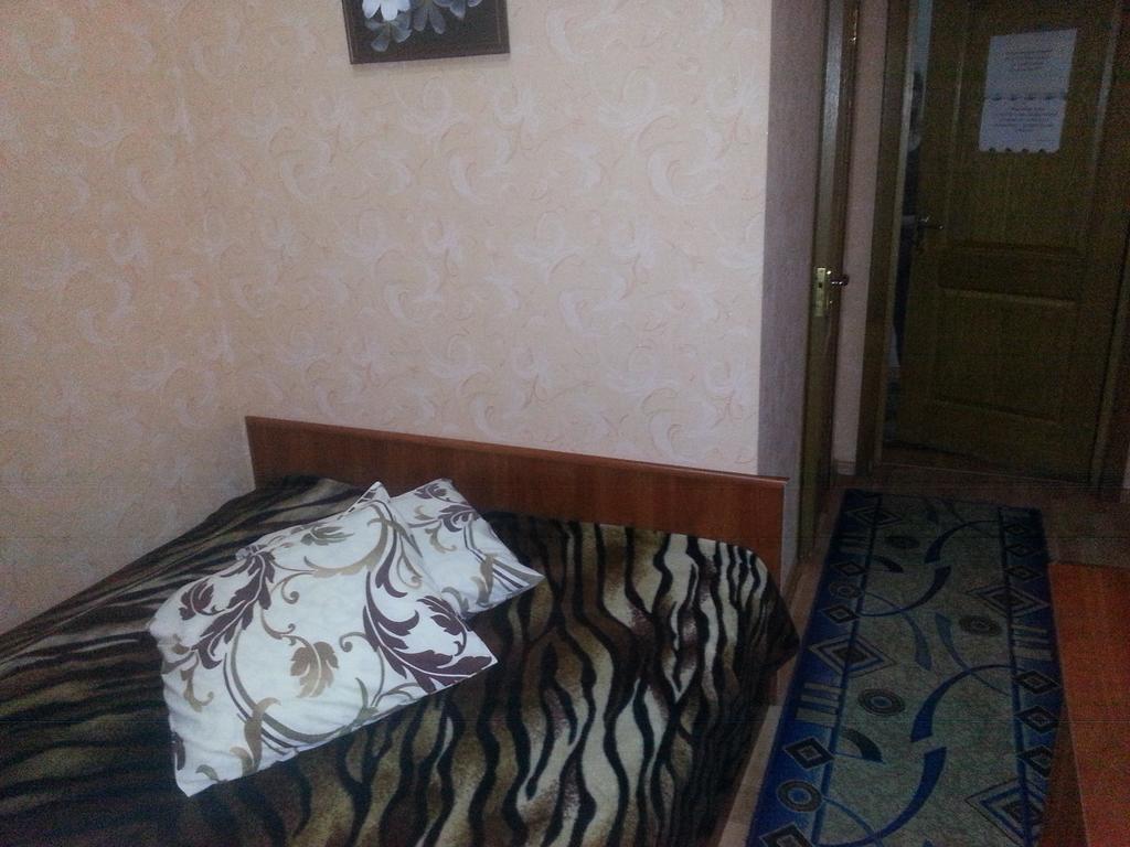 Adler Hotel Киев Стая снимка