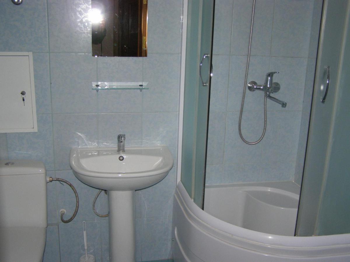 Adler Hotel Киев Екстериор снимка